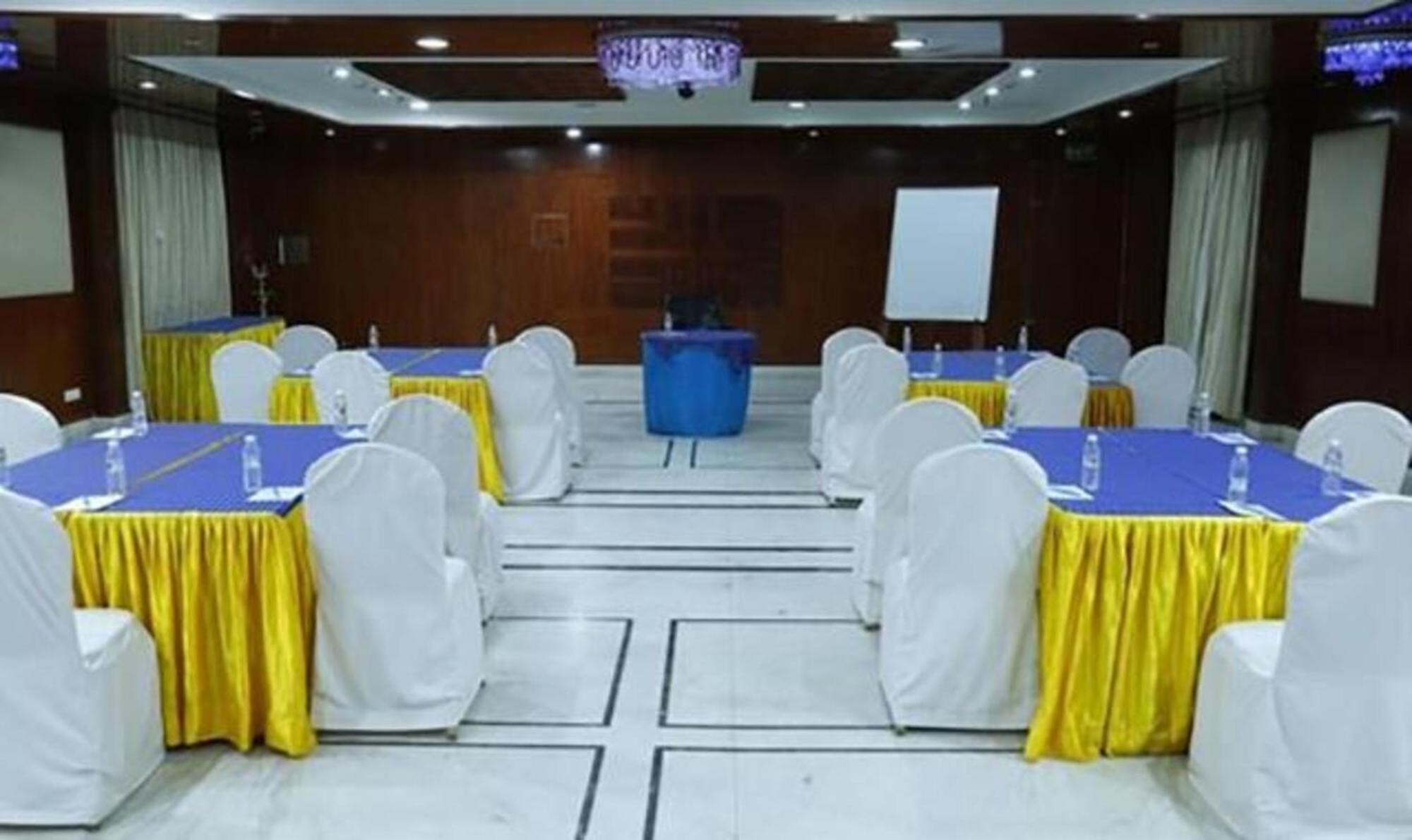 Fabhotel Prime Chennai Deluxe ภายนอก รูปภาพ